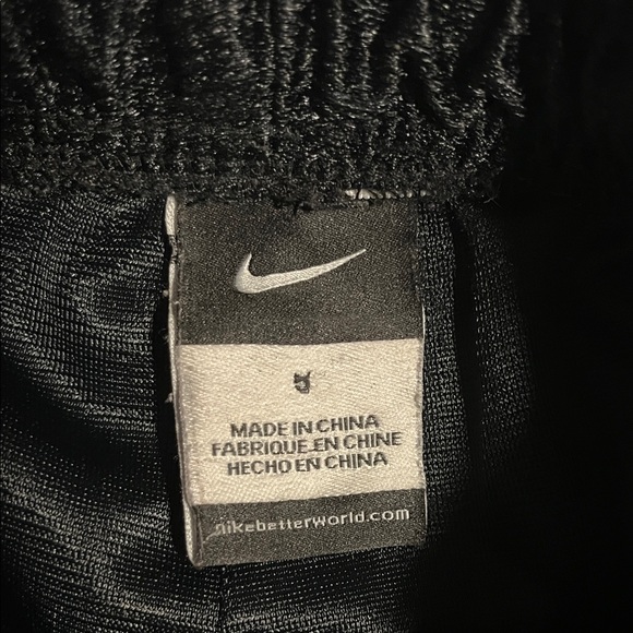 Nike Kids Black Mesh Shorts - Picture 2 of 3